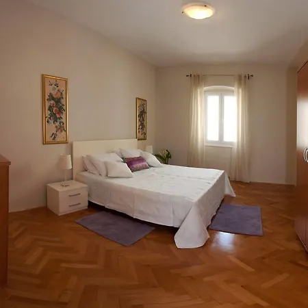 Bouganvillea Hotel