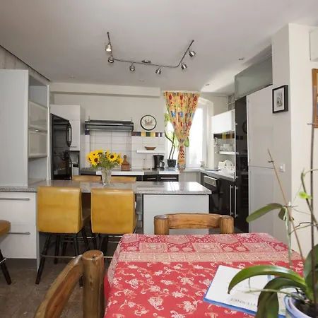 Bouganvillea 3* Split